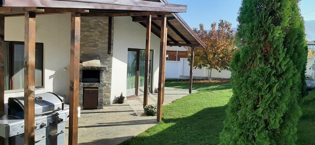 Villa Gardenia 사파레바바냐 외부 사진