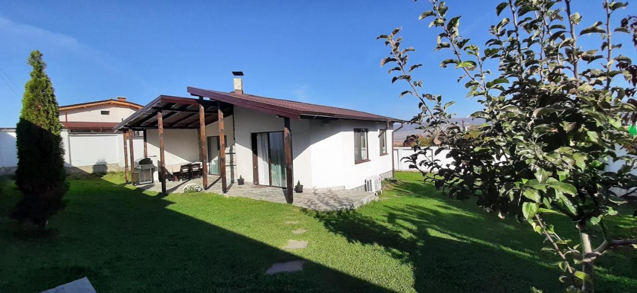 Villa Gardenia 사파레바바냐 외부 사진